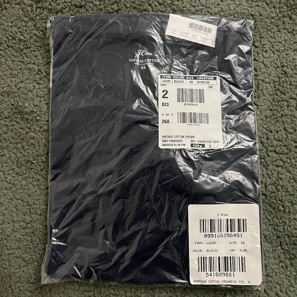 J Crew Vintage T-shirt, Size XS, Navy, NWT